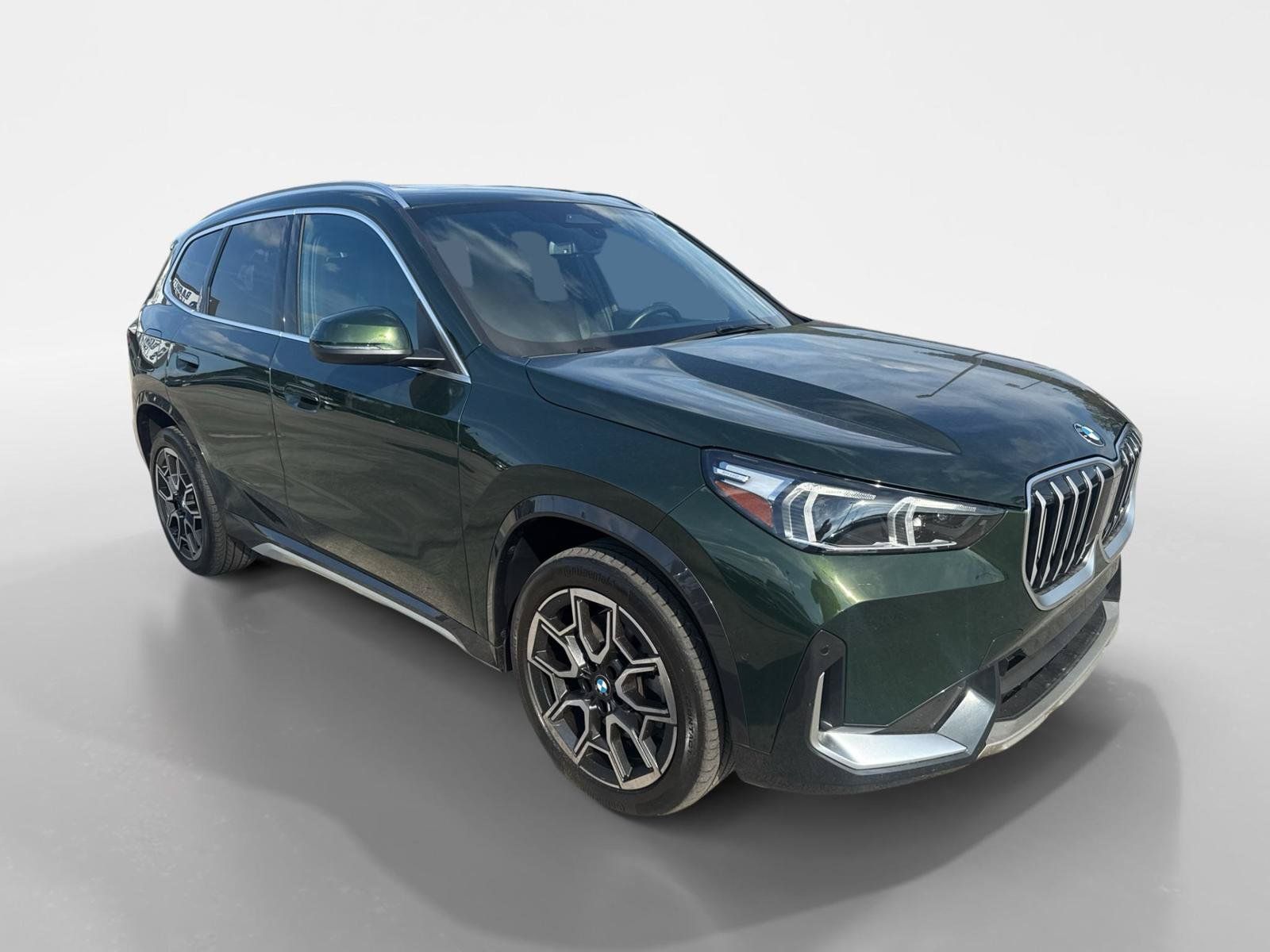 Used 2025 BMW X1 xDrive28i w/ Convenience Package AWD/4WD image 7
