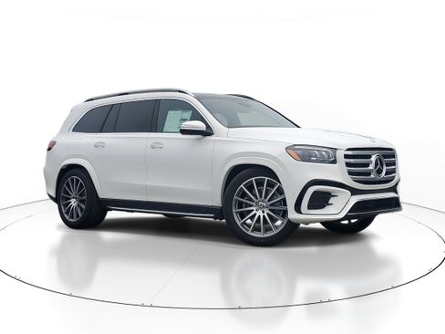 New 2026 Mercedes-Benz GLS 580 4MATIC image 1