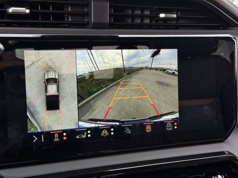 New 2026 GMC Sierra 2500 AT4 w/ AT4 Premium Plus Package image 14