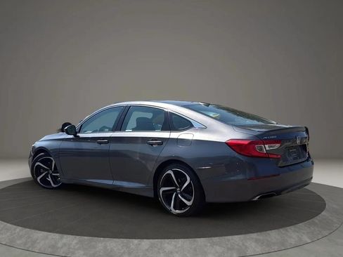 Used 2019 Honda Accord Sport image 4