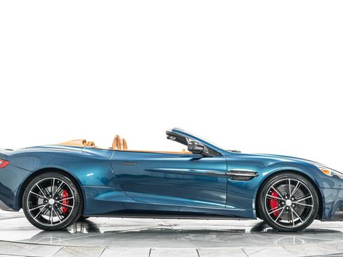 Used 2016 Aston Martin Vanquish Volante RWD image 51