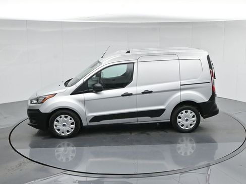 Used 2023 Ford Transit Connect XL image 40