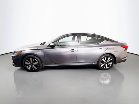 Used 2021 Nissan Altima 2.5 SV image 6
