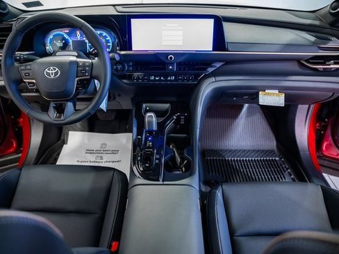 New 2026 Toyota Crown Signia image 21