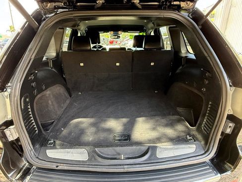 Used 2019 Jeep Grand Cherokee Limited image 19