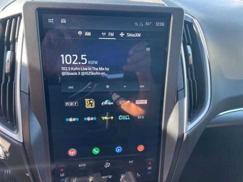 Used 2022 Ford Edge SEL image 21