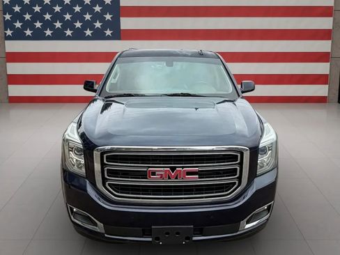 Used 2017 GMC Yukon XL SLE RWD image 3