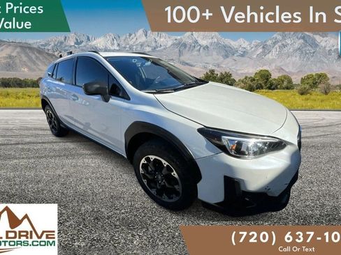 Used 2022 Subaru Crosstrek 2.0i image 3