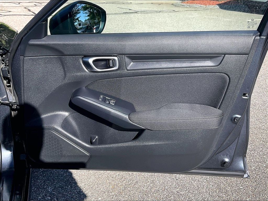 Used 2023 Honda Civic LX image 12