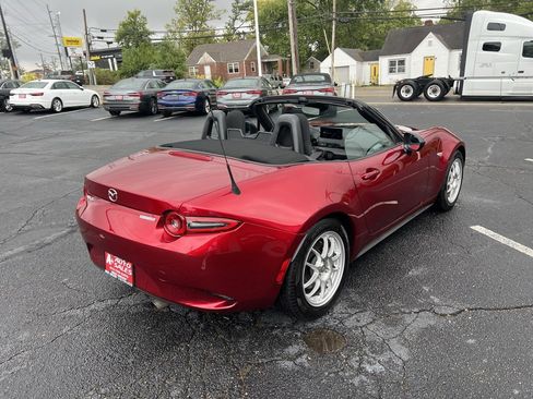 Used 2024 MAZDA MX-5 Miata Sport image 27