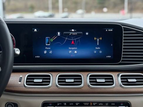 Used 2025 Mercedes-Benz GLE 450 4MATIC image 33
