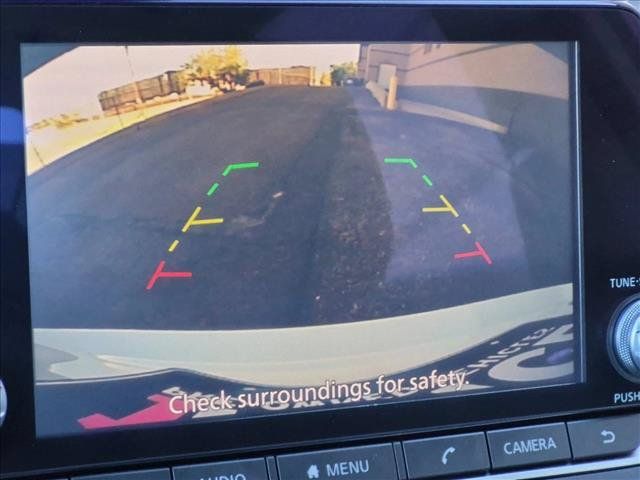 Used 2025 Nissan Altima 2.5 SV FWD image 13