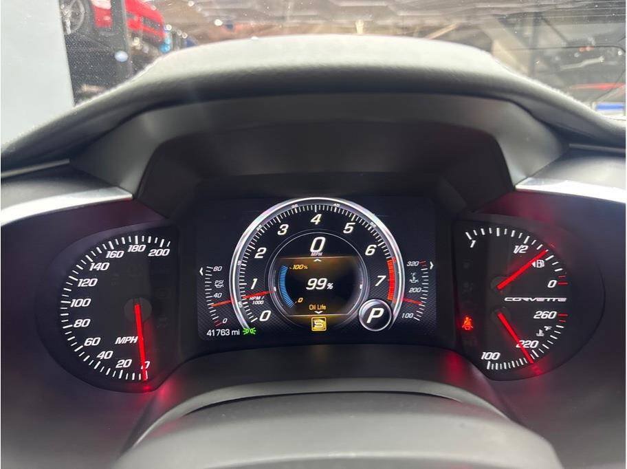 Used 2016 Chevrolet Corvette Stingray Coupe RWD image 11