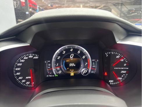 Used 2016 Chevrolet Corvette Stingray Coupe RWD image 11