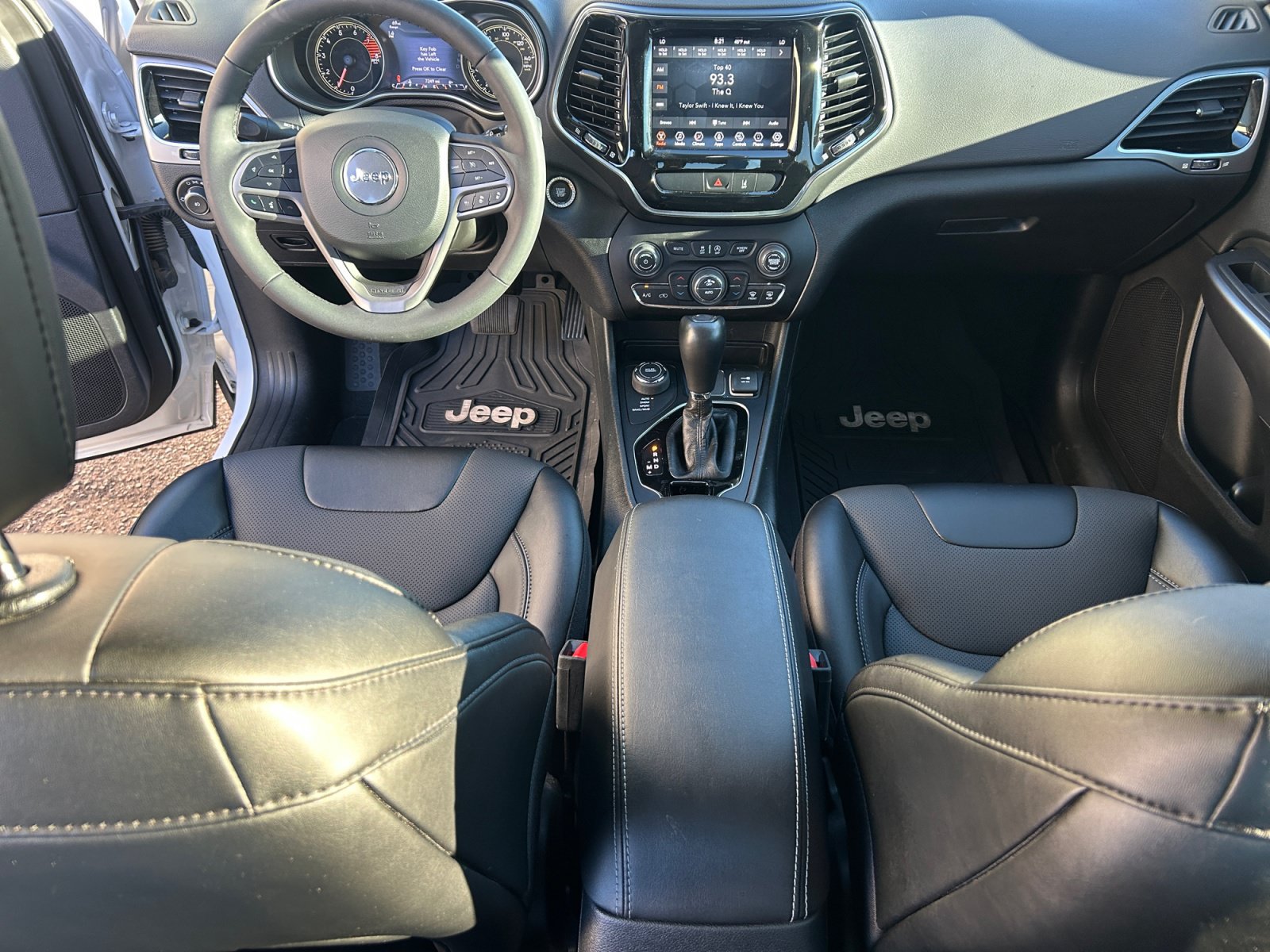 Used 2022 Jeep Cherokee Limited AWD/4WD image 14