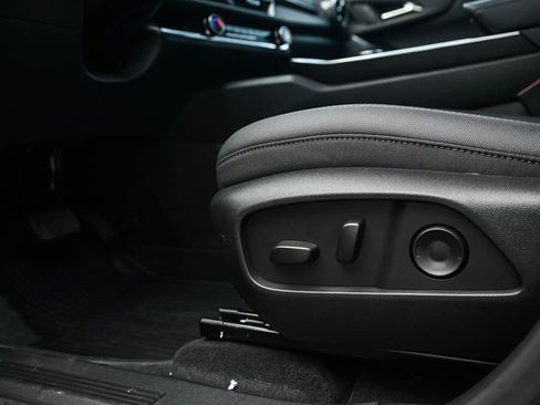 New 2026 Chevrolet Equinox LT w/ Convenience Package II image 18