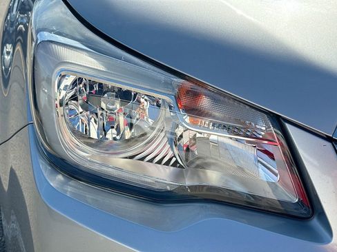 Used 2018 Subaru Forester 2.5i w/ Alloy Wheel Package image 36