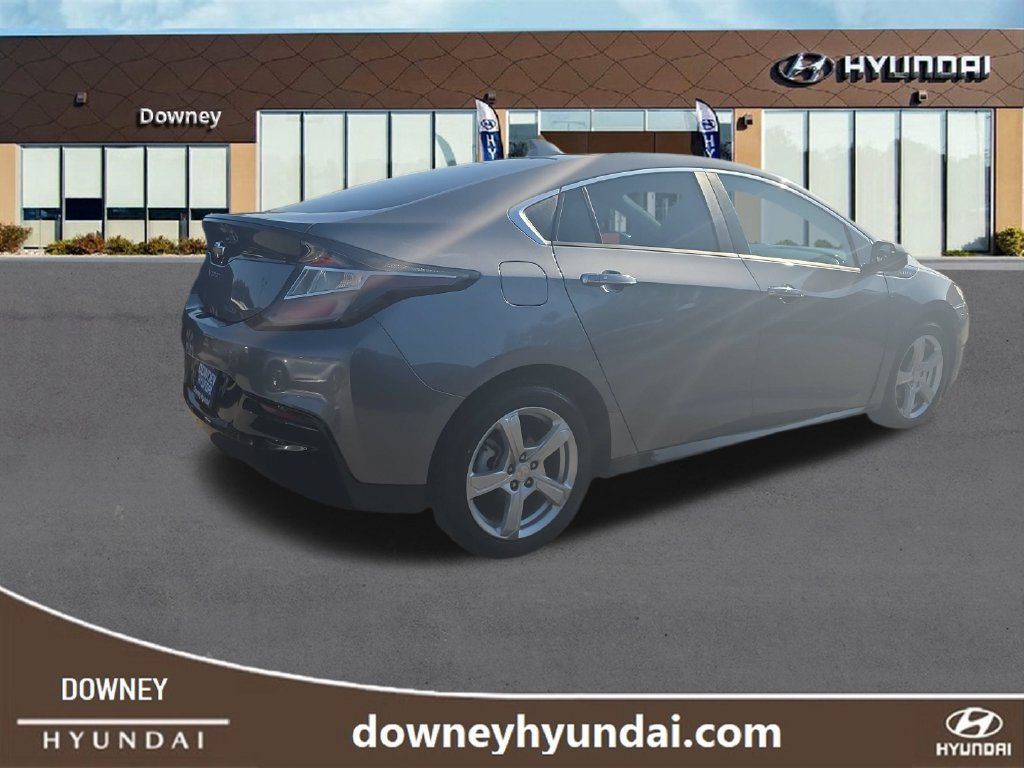 Used 2018 Chevrolet Volt LT FWD image 5