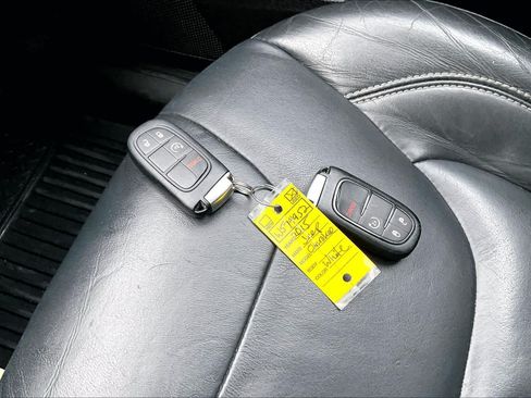 Used 2015 Jeep Cherokee Limited FWD image 14