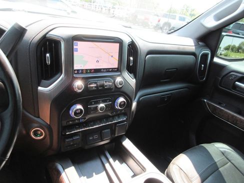 Used 2021 GMC Sierra 1500 Denali AWD/4WD image 35