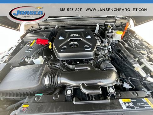 Used 2023 Jeep Wrangler Sahara w/ Cold Weather Group image 29