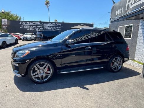 Used 2015 Mercedes-Benz ML 63 AMG 4MATIC w/ AMG Performance Package image 14