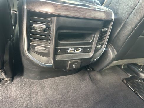 Used 2025 RAM 1500 Laramie image 11