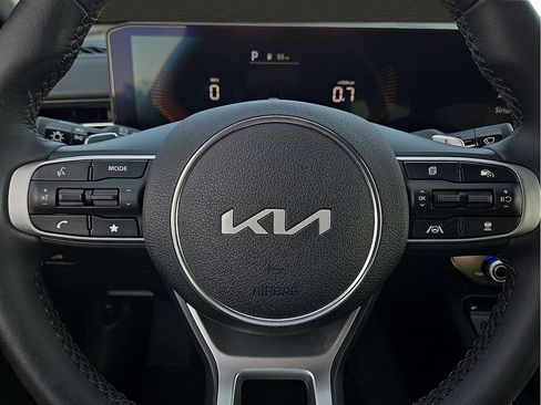 Used 2025 Kia K5 GT FWD image 19