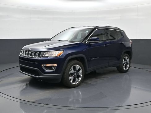 Used 2020 Jeep Compass Limited AWD/4WD image 3