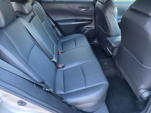 Used 2022 Toyota Venza LE image 29