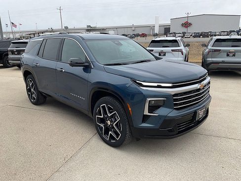 New 2026 Chevrolet Traverse High Country image 4