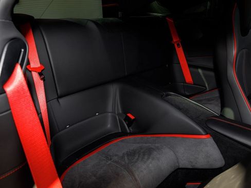 Used 2022 Ferrari Roma RWD image 52
