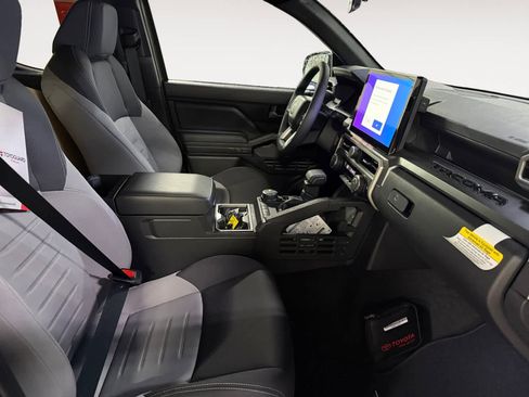 New 2026 Toyota Tacoma TRD Off-Road AWD/4WD image 19