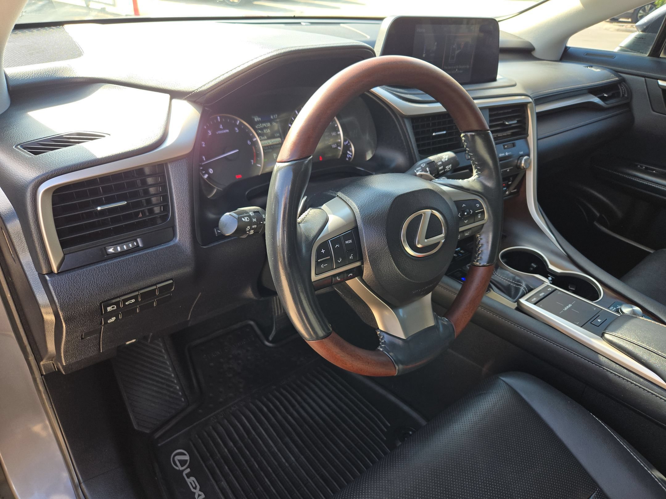 Used 2022 Lexus RX 350 FWD w/ Premium Package image 11