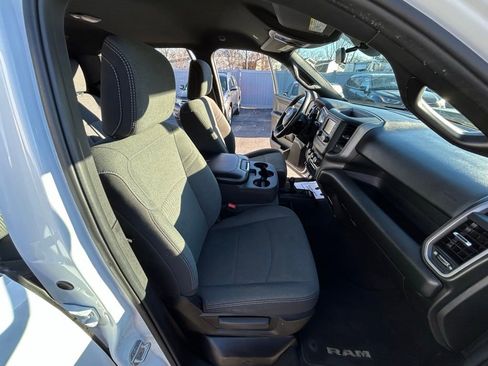 Used 2022 RAM 3500 Tradesman AWD/4WD image 37