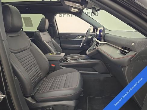 New 2026 Ford Explorer ST-Line w/ ST-Line Street Pack AWD/4WD image 10