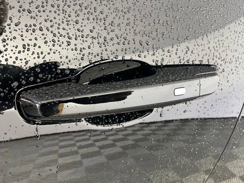 New 2026 Chevrolet Equinox LT w/ Convenience Package II image 13