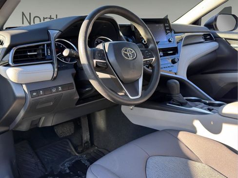Used 2022 Toyota Camry LE AWD/4WD image 9