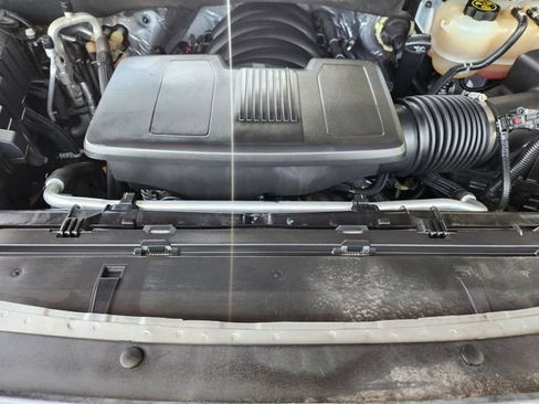 Used 2023 Chevrolet Tahoe Z71 AWD/4WD image 32