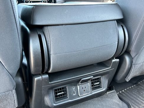 Used 2024 Chevrolet Silverado 1500 LT AWD/4WD image 19