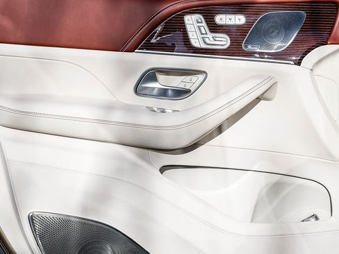 Certified 2023 Mercedes-Benz Maybach GLS 600 Maybach GLS 600 image 25