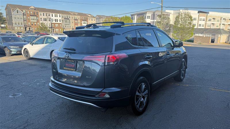 Used 2016 Toyota RAV4 XLE FWD image 16