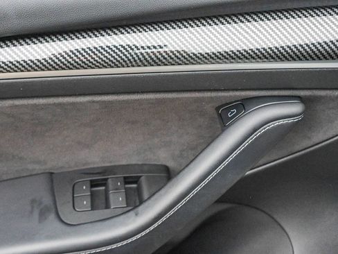 Used 2021 Tesla Model 3 Long Range image 31