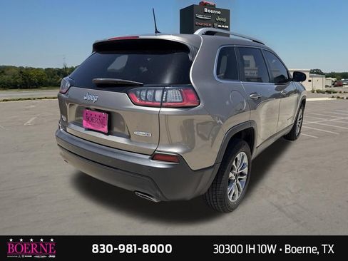 Used 2021 Jeep Cherokee Latitude Lux w/ Comfort/Convenience Group FWD image 12
