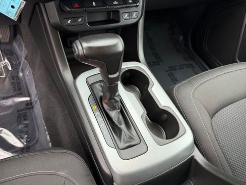 Used 2019 Chevrolet Colorado LT w/ LT Convenience Package image 26