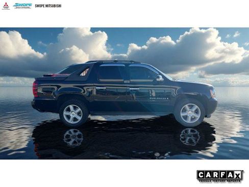 Used 2008 Chevrolet Avalanche LT w/ Convenience Package #1 image 2