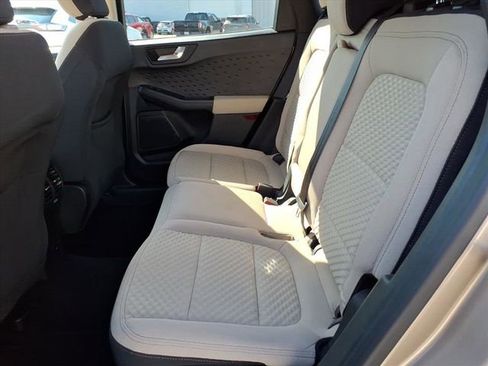 Used 2020 Ford Escape SE image 11