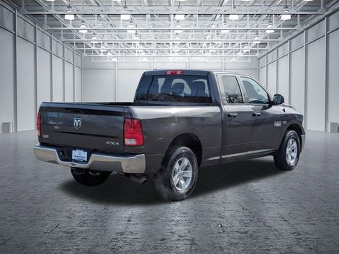 Used 2017 RAM 1500 ST w/ SXT Appearance Group AWD/4WD image 5