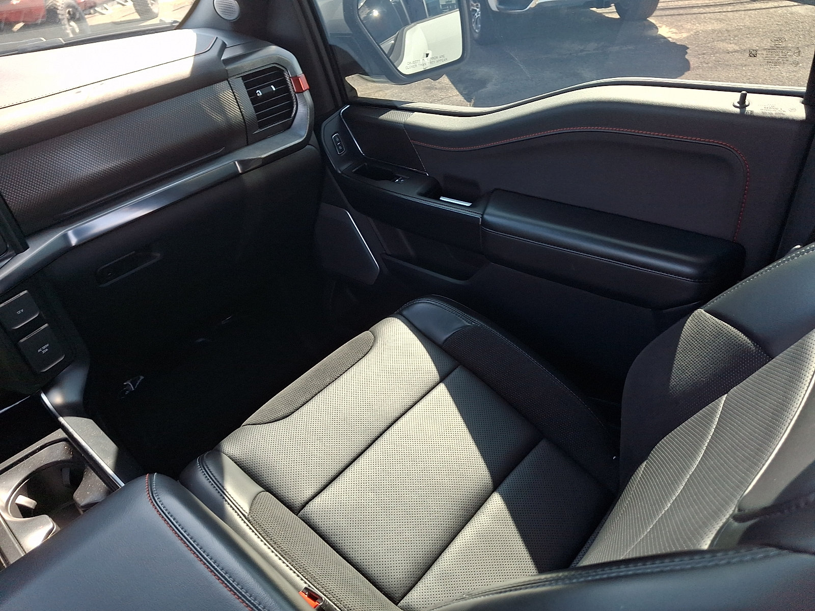 Used 2024 Ford F150 Raptor AWD/4WD image 12