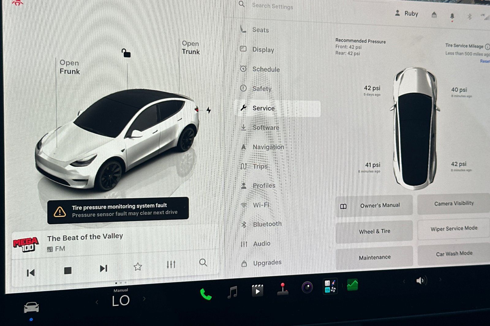 Used 2022 Tesla Model Y Long Range AWD/4WD image 54